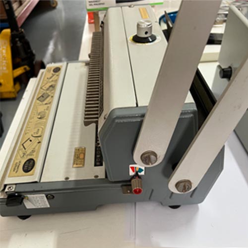 WireBind 3:1 Wire Binding Machine 40 retractable pins - Image 9