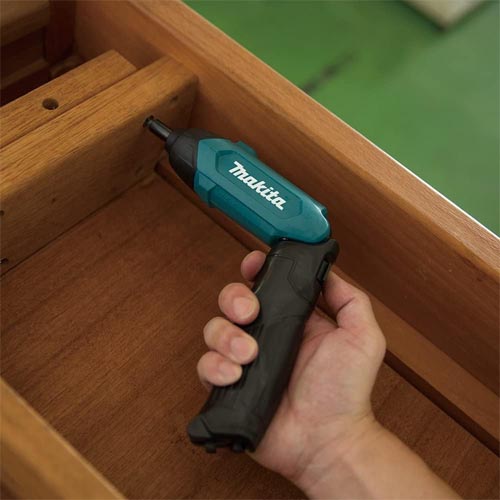 Makita DF001DW 3.6V Li-Ion Cordless Screwdriver - Image 7