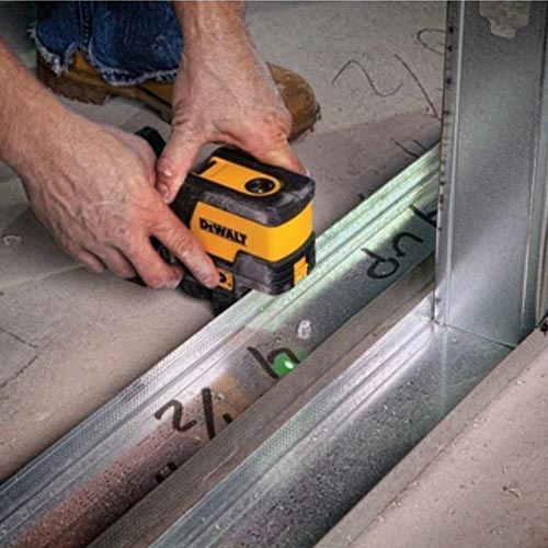 DEWALT Pivoting Cross & Spot Laser Level (DW0822CG) - Image 2