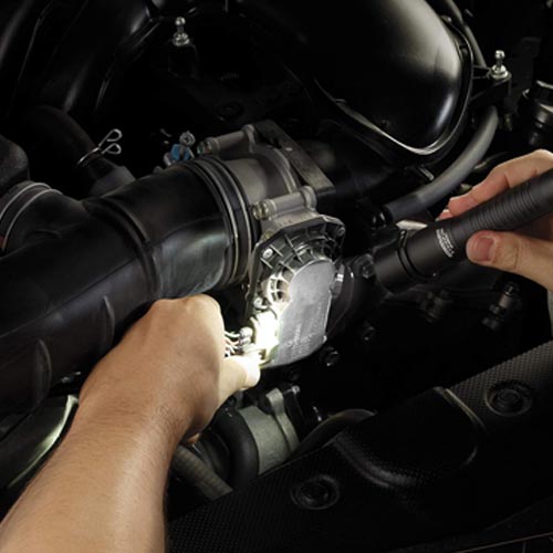 Streamlight 74300 Strion 375-Lumen Flashlight - Image 2