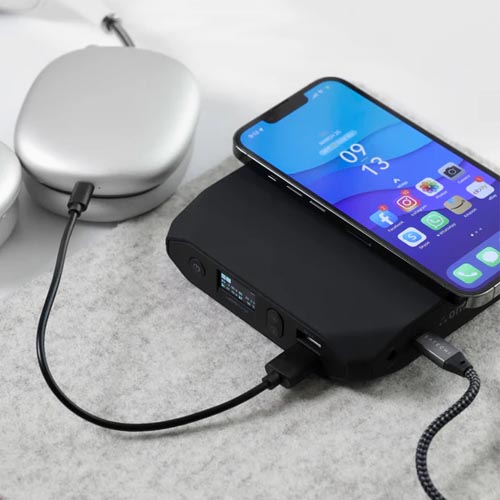 Omni 20+ Smart Portable Charger - Image 10