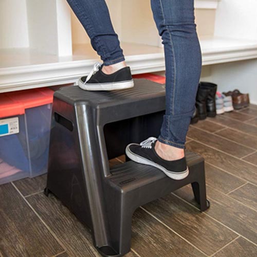 Rubbermaid RM-P2 2-Step Plastic Stool (300lbs Load) - Image 4